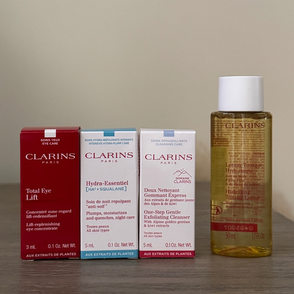 Clarins Hydrating Toning Lotion + Samples